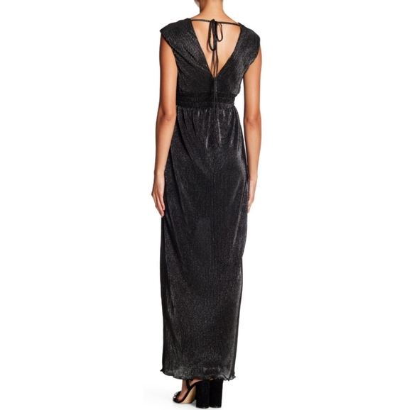 🆕🌿ROMEO AND JULIET DRESS🌿 - Picture 2 of 4